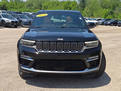 2025 Jeep Grand Cherokee Summit