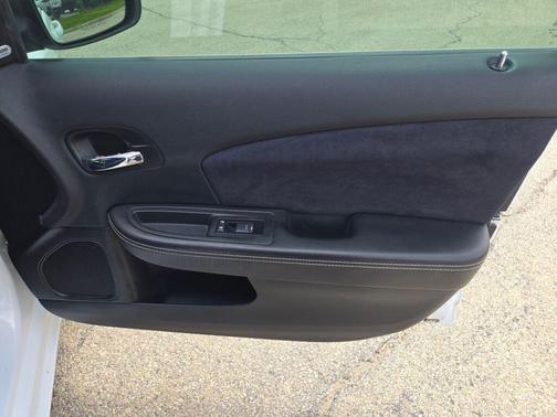 Bright White Clearcoat 2013 Chrysler 200 Limited
