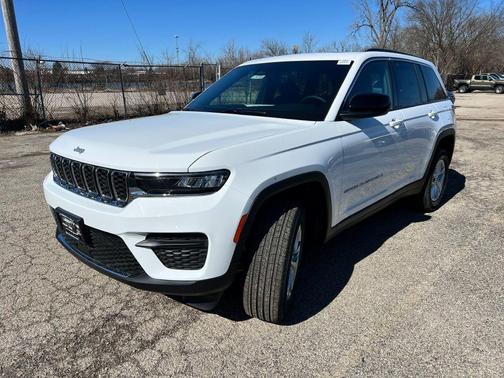 2025 Jeep Grand Cherokee Laredo