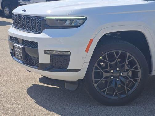 2025 Jeep Grand Cherokee L Summit