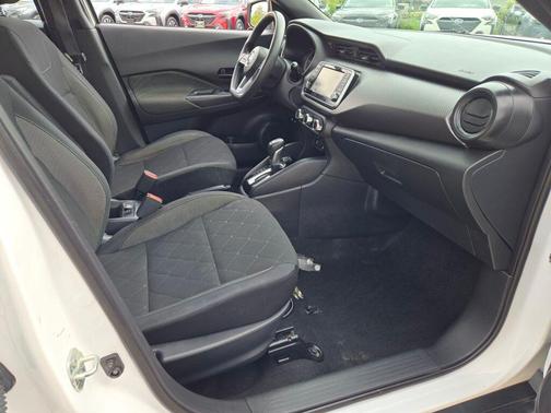 2020 Nissan Kicks S