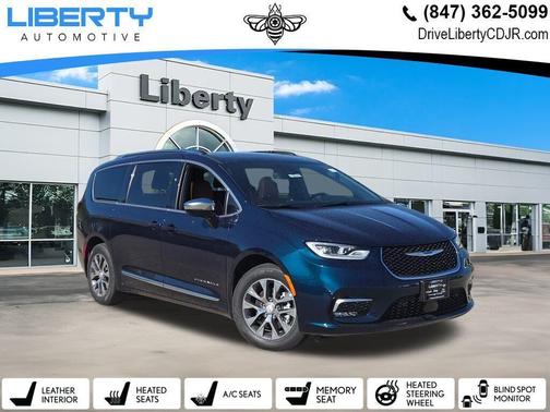 2025 Chrysler Pacifica Hybrid Pinnacle