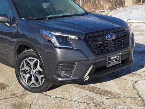 2023 Subaru Forester Premium