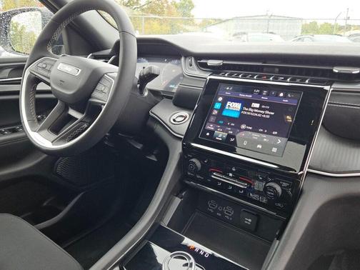 2024 Jeep Grand Cherokee Laredo X