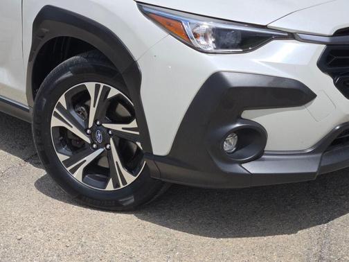 Crystal White Pearl 2024 Subaru Crosstrek Premium