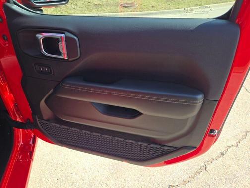 Firecracker Red Clearcoat 2025 Jeep Wrangler 4xe Sahara