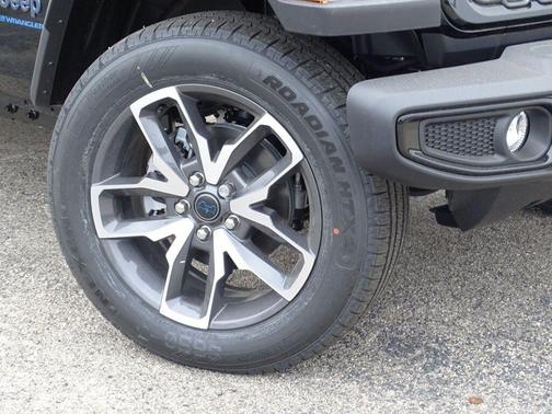 2025 Jeep Wrangler 4xe Sport