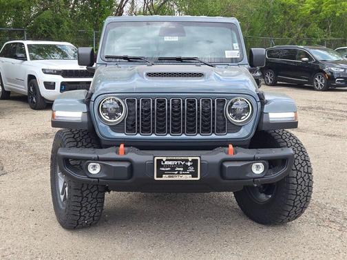 Anvil Clearcoat 2026 Jeep Gladiator Mojave