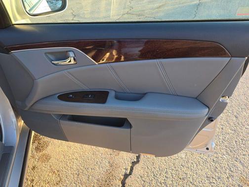 2008 Toyota Avalon XL