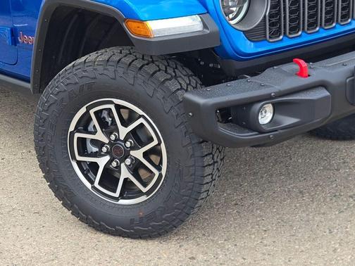 Hydro Blue Pearlcoat 2026 Jeep Gladiator Rubicon