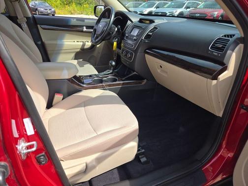 2014 Kia Sorento LX