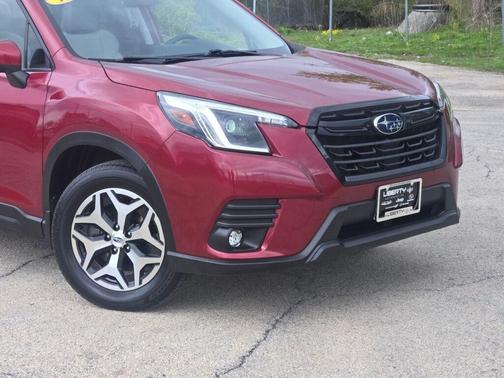 Crimson Red Pearl 2024 Subaru Forester Premium