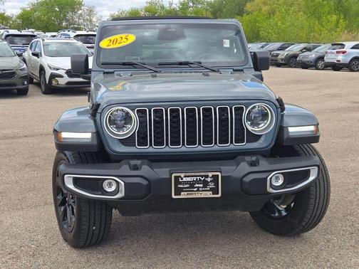 Anvil Clearcoat 2025 Jeep Wrangler 4xe Sahara