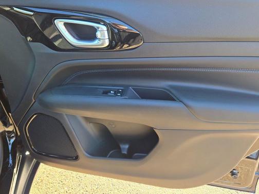 Diamond Black 2026 Jeep Compass Latitude