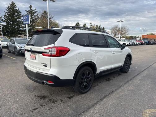 2025 Subaru Ascent Onyx Edition Touring