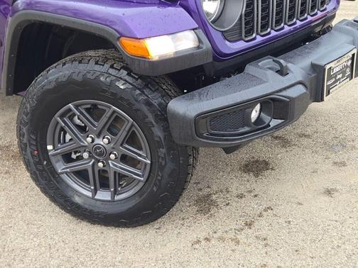 2026 Jeep Gladiator Sport