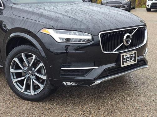 2018 Volvo XC90 T6 Momentum