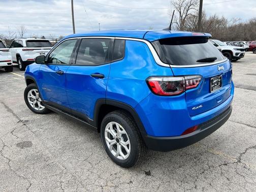 2025 Jeep Compass Sport