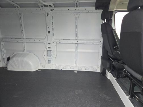 2025 RAM ProMaster 1500 Low Roof
