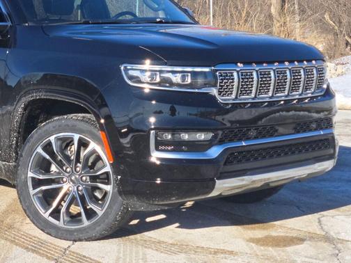 2023 Jeep Grand Wagoneer Series III