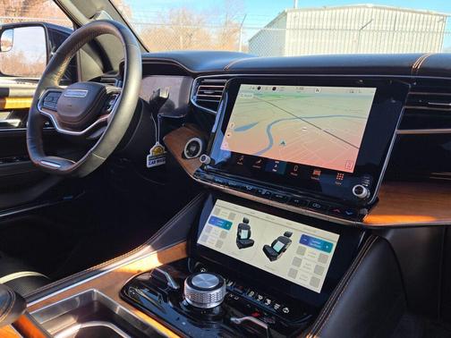 2023 Jeep Grand Wagoneer Series III