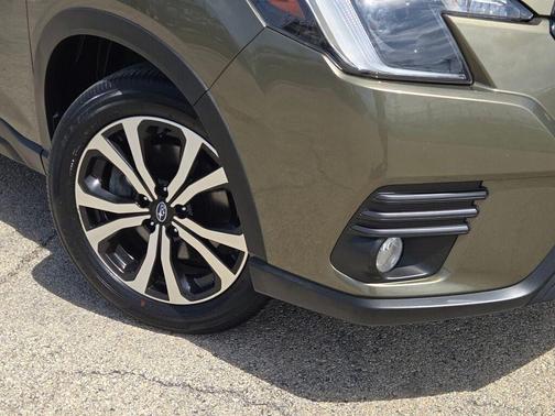 Autumn Green Metallic 2023 Subaru Forester Limited