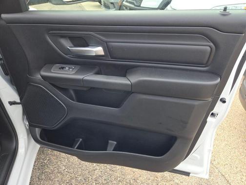 Bright White Clearcoat 2026 RAM 1500 Tradesman