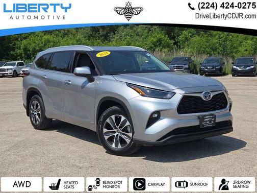 2022 Toyota Highlander Hybrid XLE