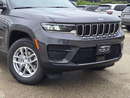 2025 Jeep Grand Cherokee Laredo X