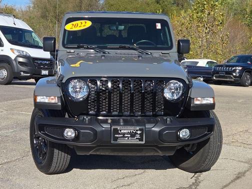 2022 Jeep Gladiator Sport