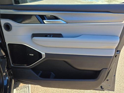 2025 Jeep Wagoneer Series III