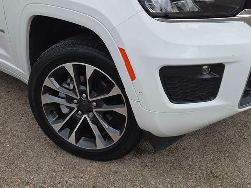 2023 Jeep Grand Cherokee Overland