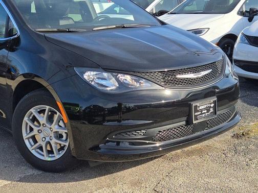 2026 Chrysler Voyager LX