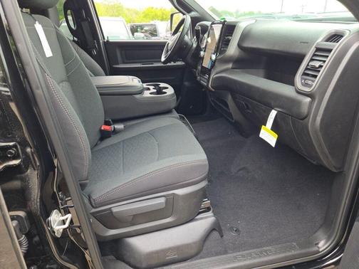 Diamond Black 2026 RAM 2500 Tradesman