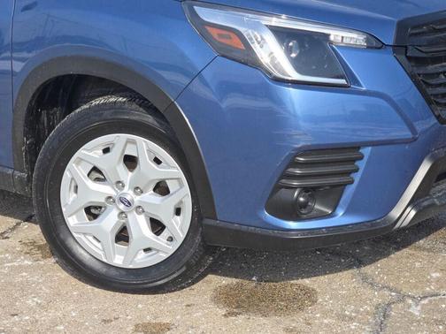 2023 Subaru Forester Base (CVT)