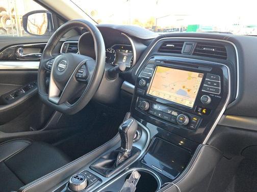 2021 Nissan Maxima SV