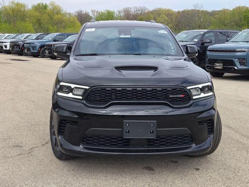 DB Black Crystal Clearcoat 2026 Dodge Durango GT
