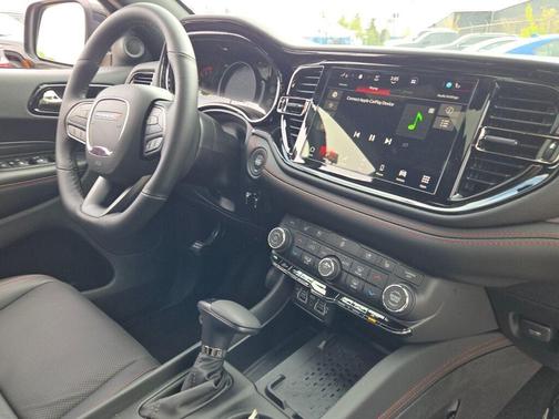 DB Black Crystal Clearcoat 2026 Dodge Durango GT
