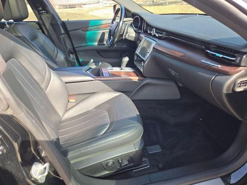 2015 Maserati Quattroporte S Q4