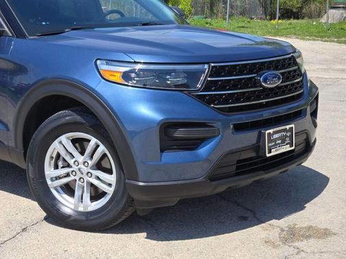 Blue Metallic 2020 Ford Explorer XLT