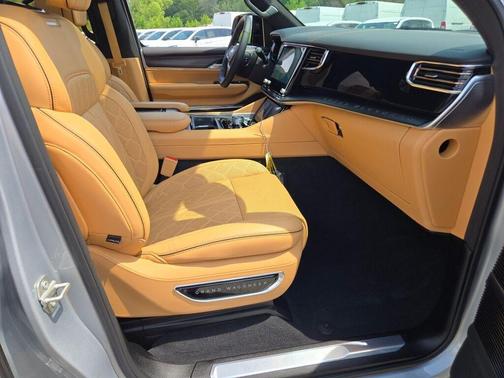 2024 Jeep Grand Wagoneer Series III