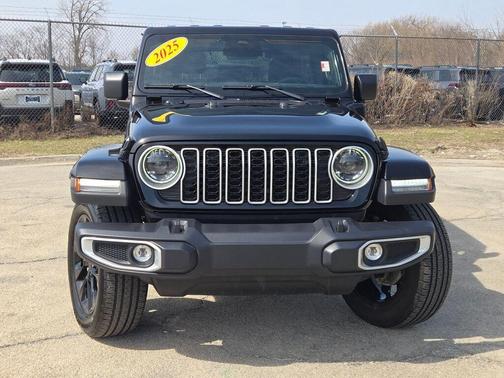 Black Clearcoat 2025 Jeep Wrangler 4xe Sahara