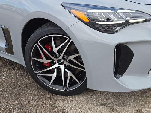 2023 Kia Stinger GT-Line