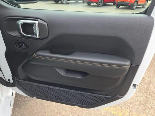 Bright White Clearcoat 2025 Jeep Wrangler 4xe Sahara