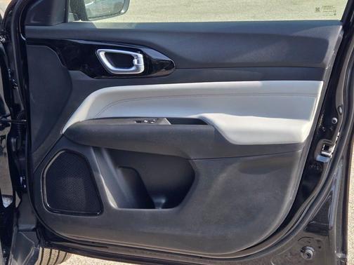 Diamond Black 2026 Jeep Compass Limited