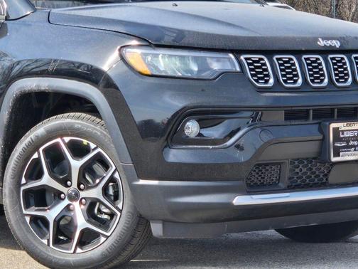 Diamond Black 2026 Jeep Compass Limited