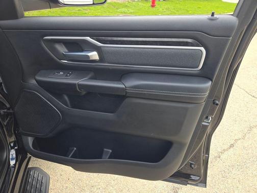 Diamond Black 2023 RAM 1500 Big Horn