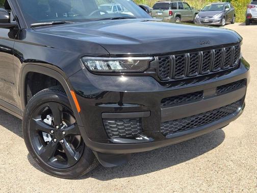 2024 Jeep Grand Cherokee L Laredo
