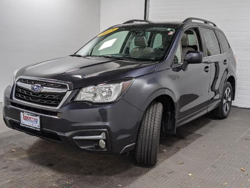 Photo 3 of 40 of 2018 Subaru Forester 2.5i Limited