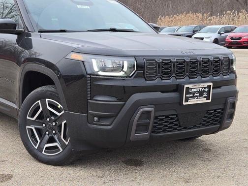 2026 Jeep Cherokee LAREDO/LIMITED